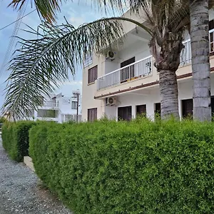 ** Ξενοδοχείο με διαμερίσματα Sea Κύπρος
